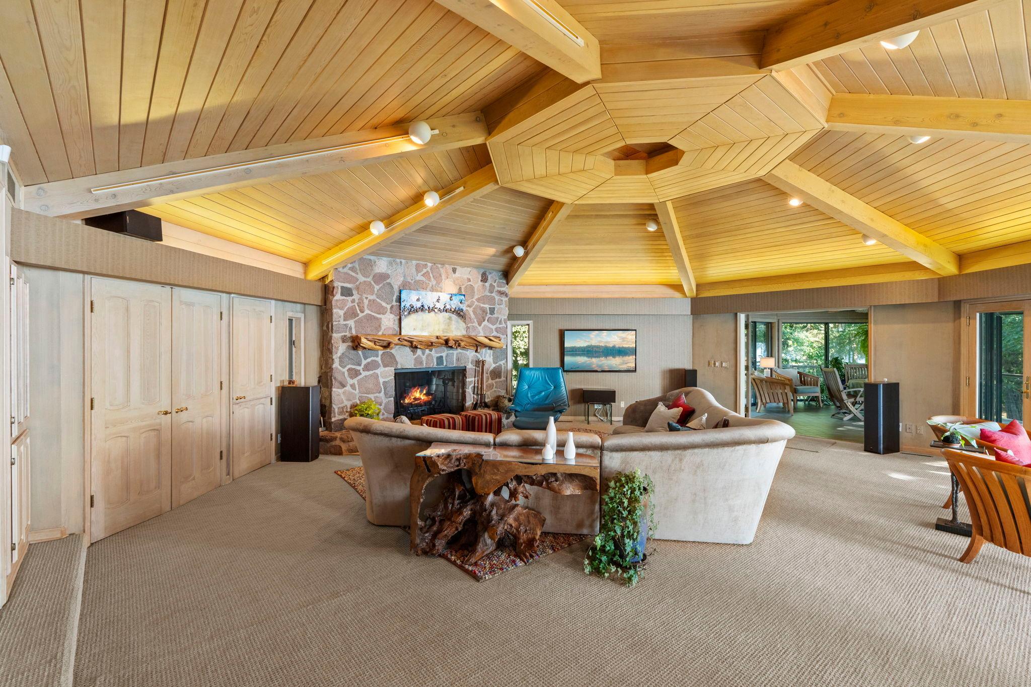3942 Enchanted Lane