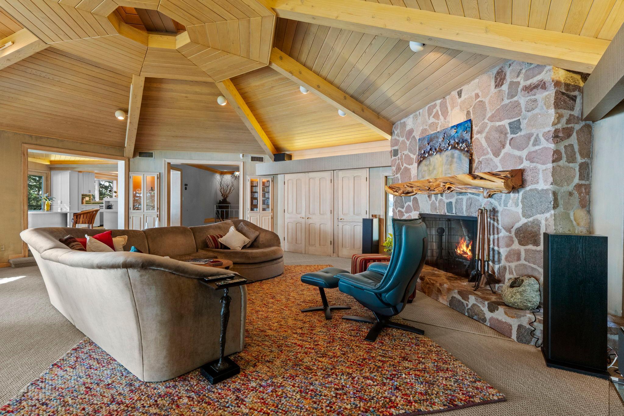 3942 Enchanted Lane