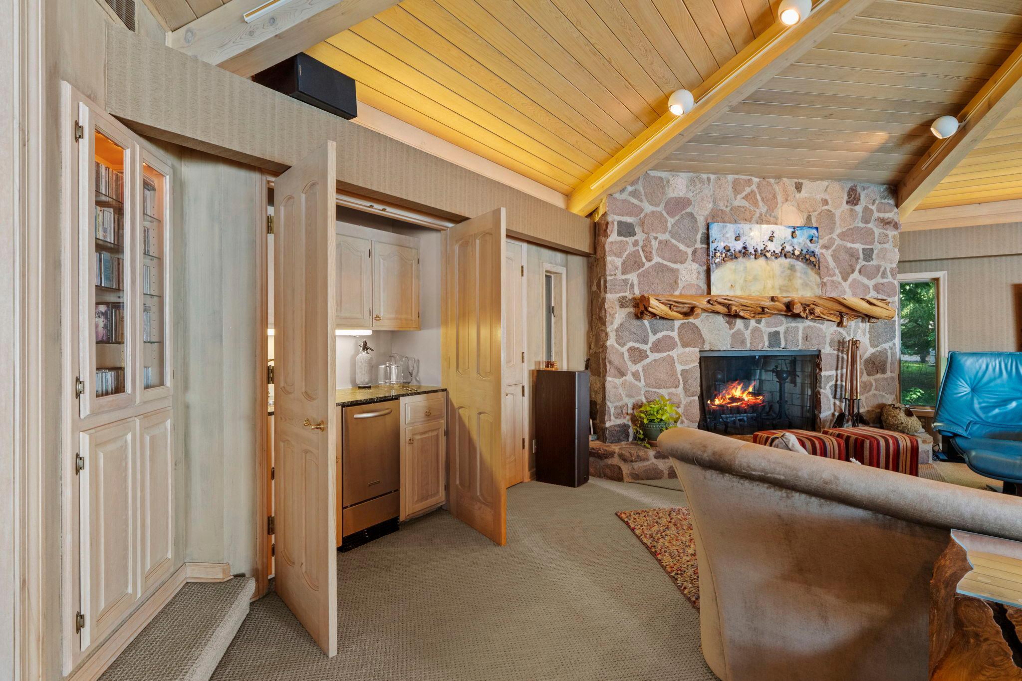 3942 Enchanted Lane