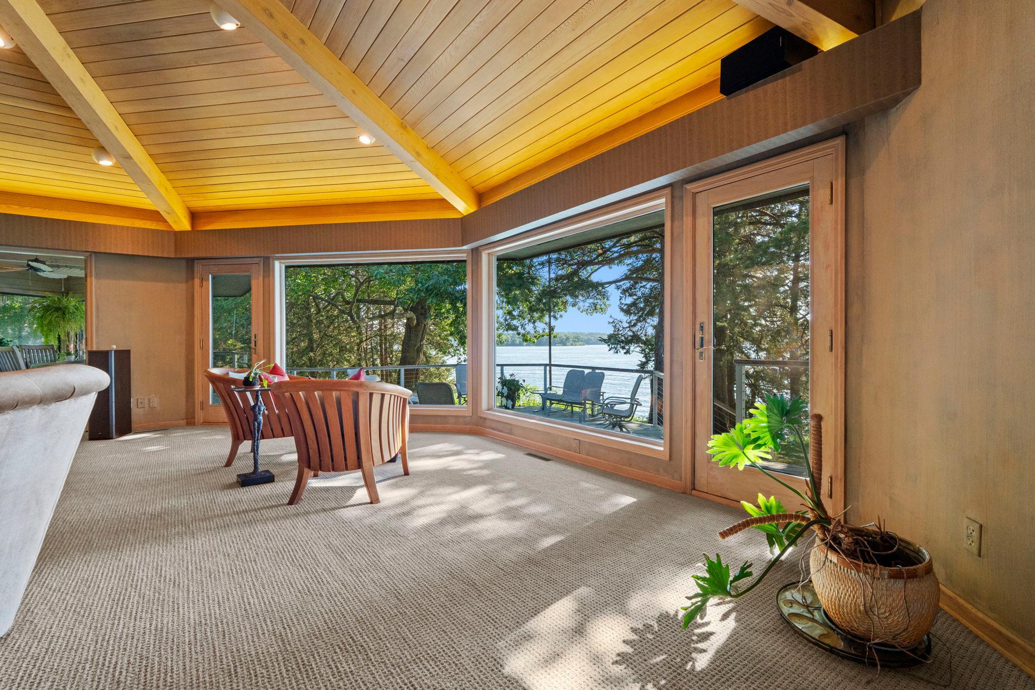 3942 Enchanted Lane