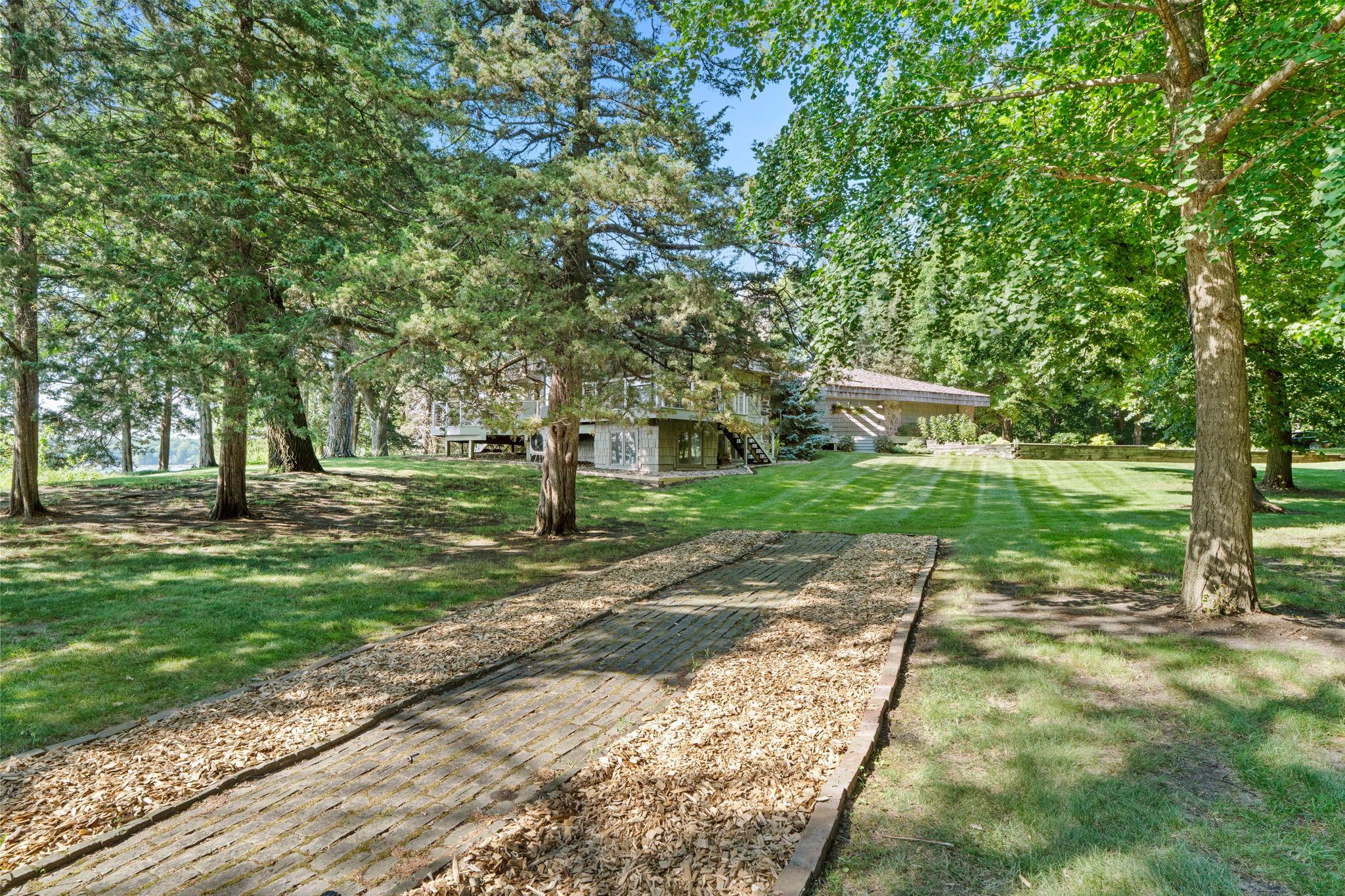 3942 Enchanted Lane