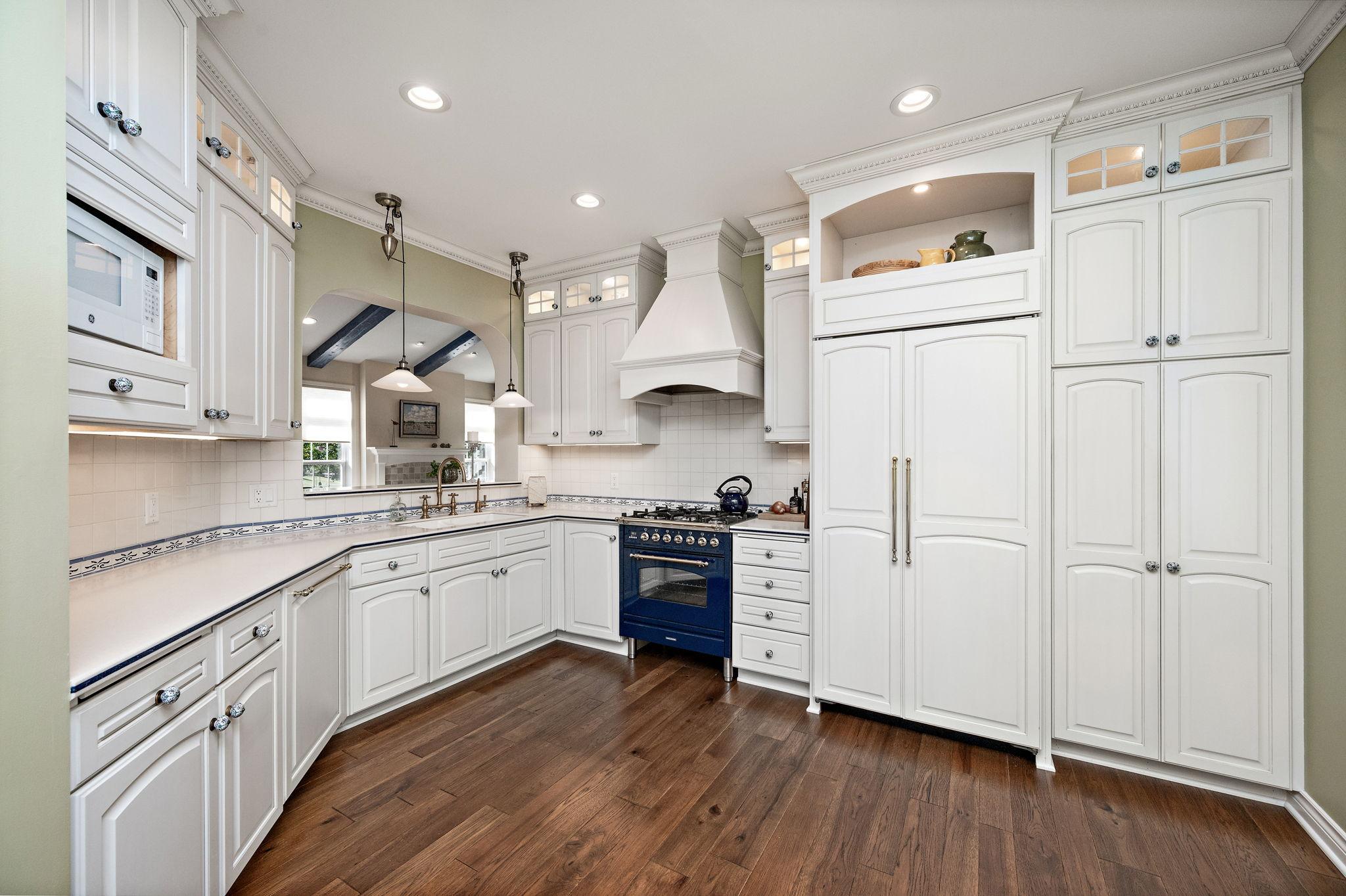 130 Lakeview Road E
