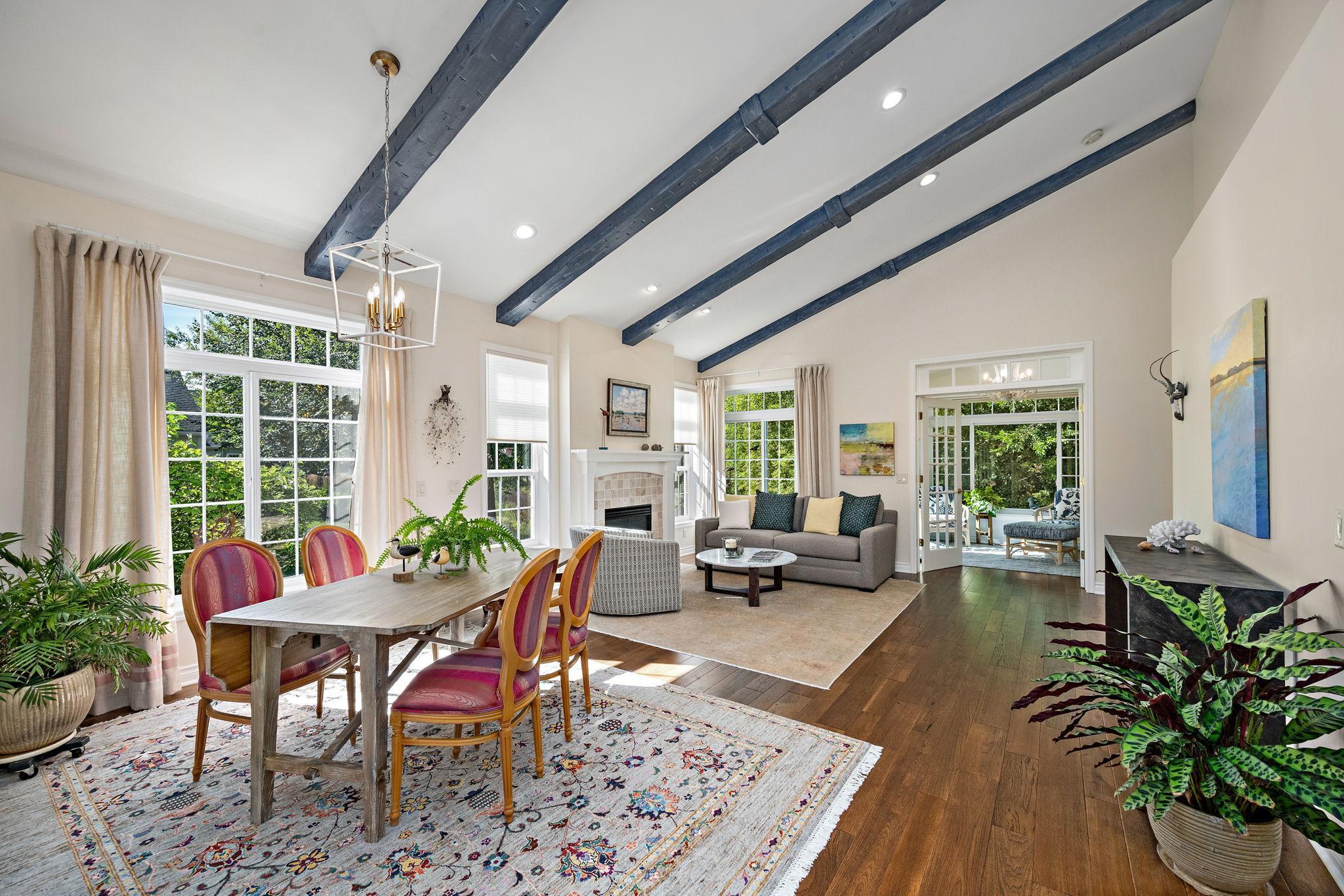 130 Lakeview Road E