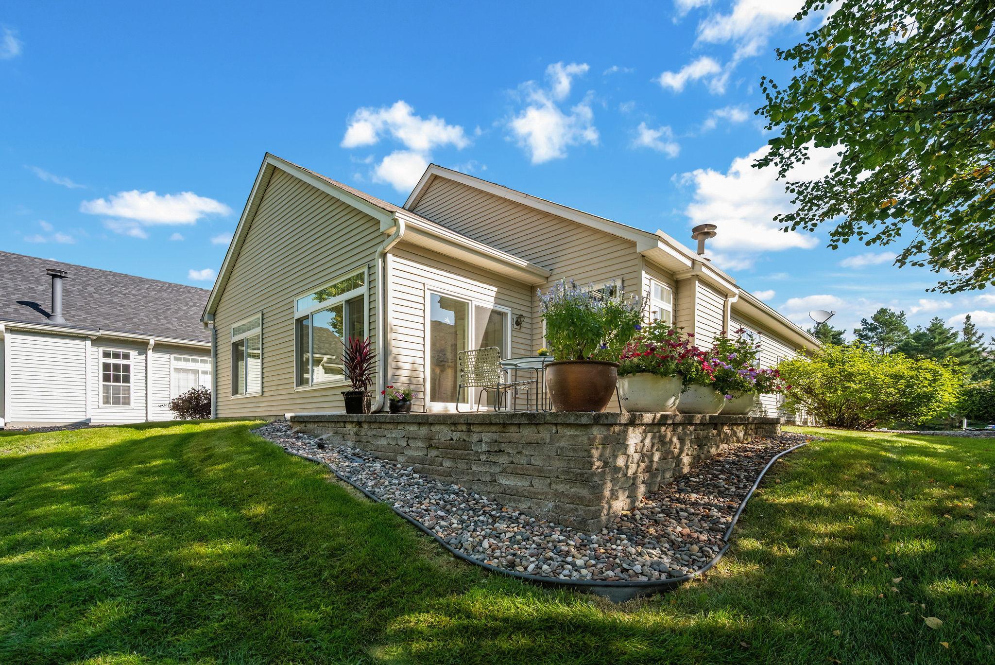 130 Lakeview Road E