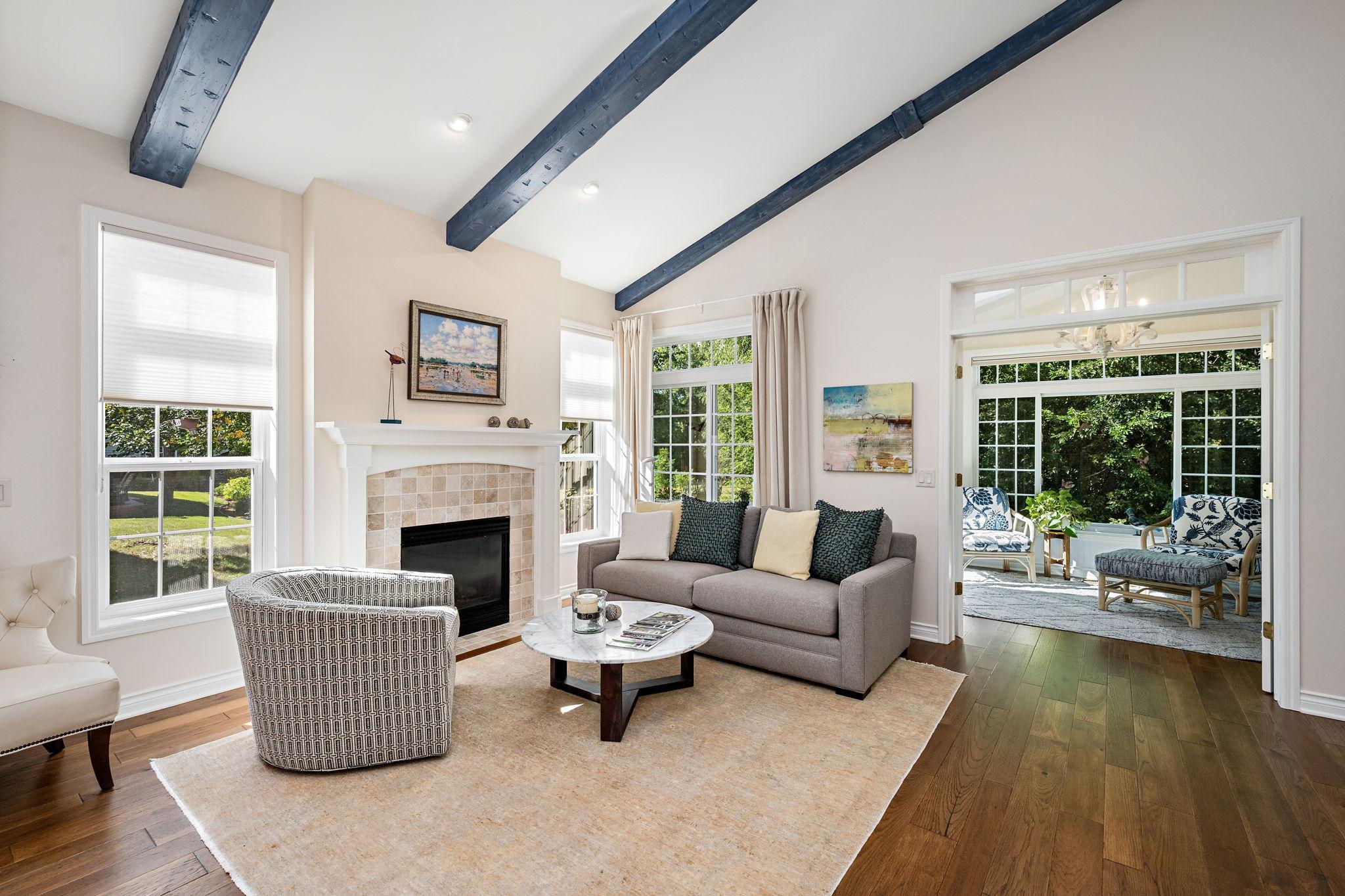 130 Lakeview Road E