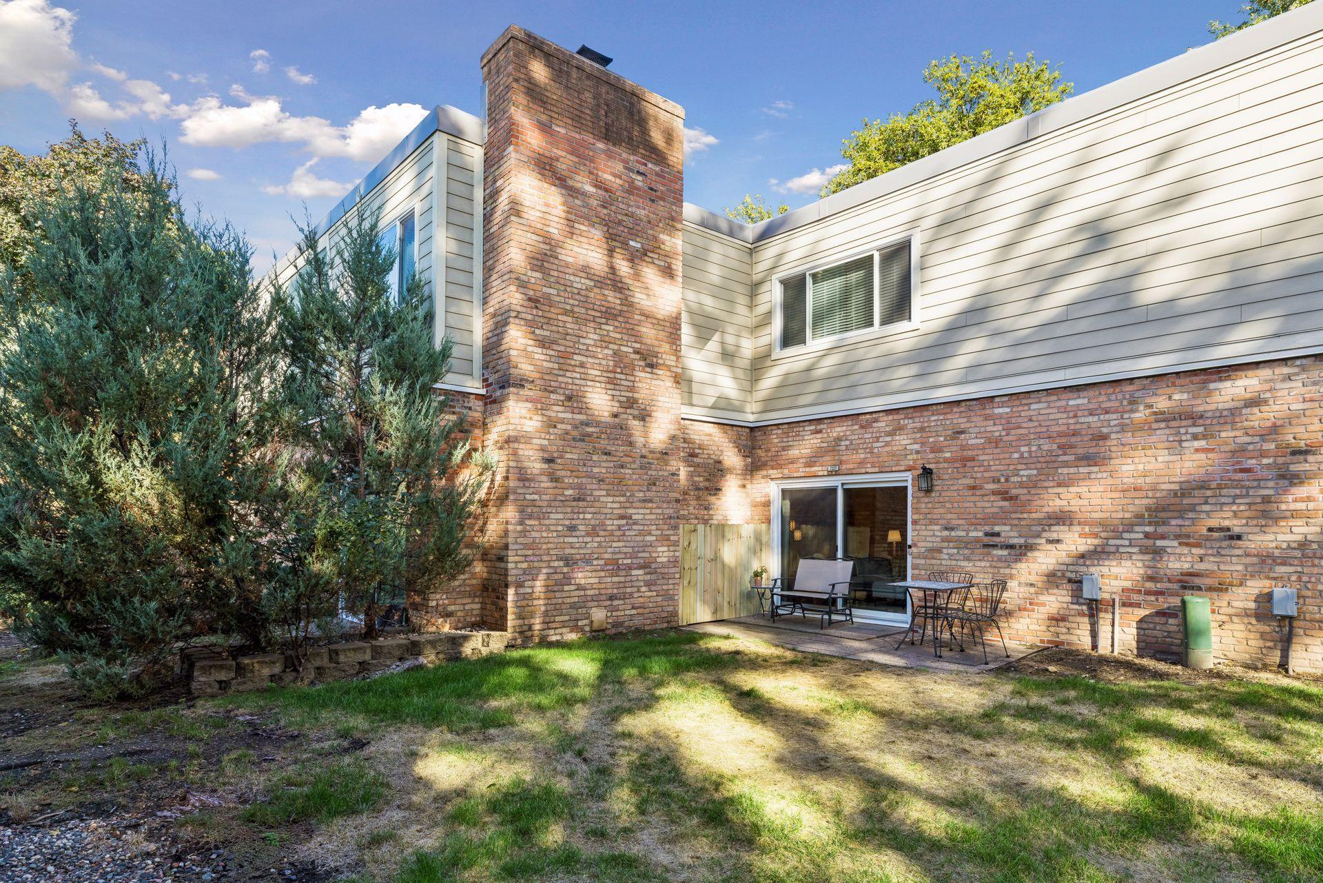 7227 W Franklin Avenue