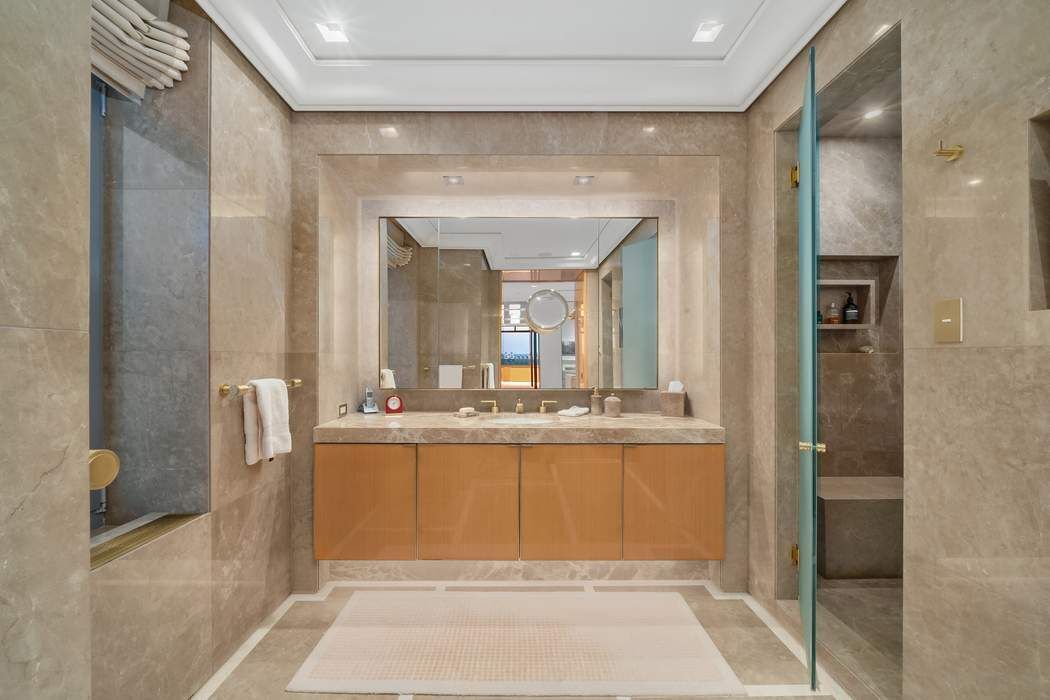 50 Central Park S 28