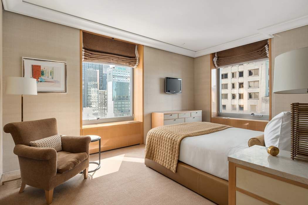 50 Central Park S 28