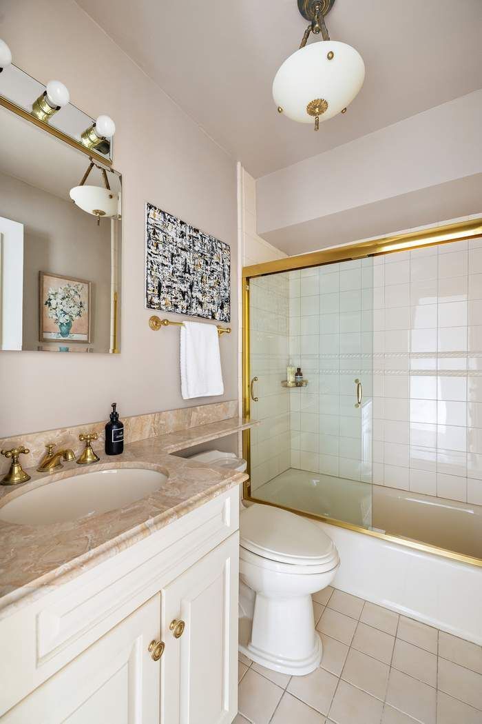 860 Fifth Avenue 6K