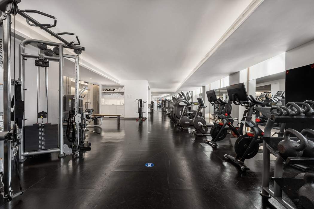 400 W 12th Street 4B