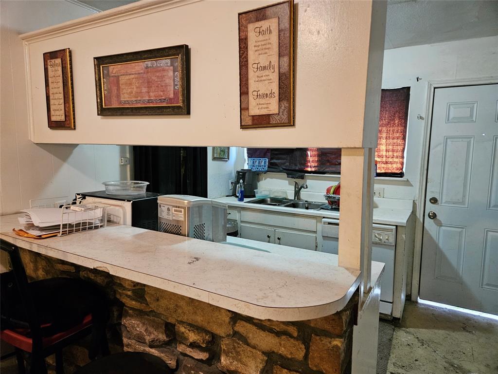 1909 Hearthside DR