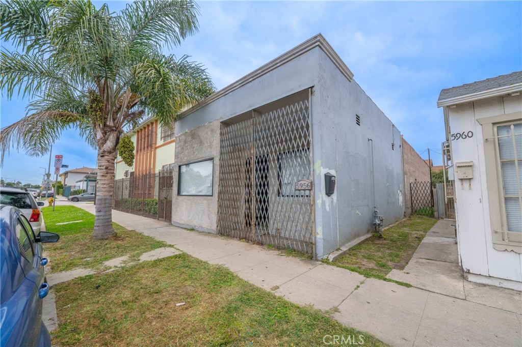 5956 West Boulevard