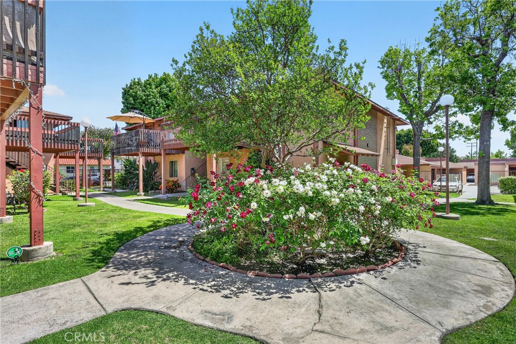 5905 Rosemead Blvd 21
