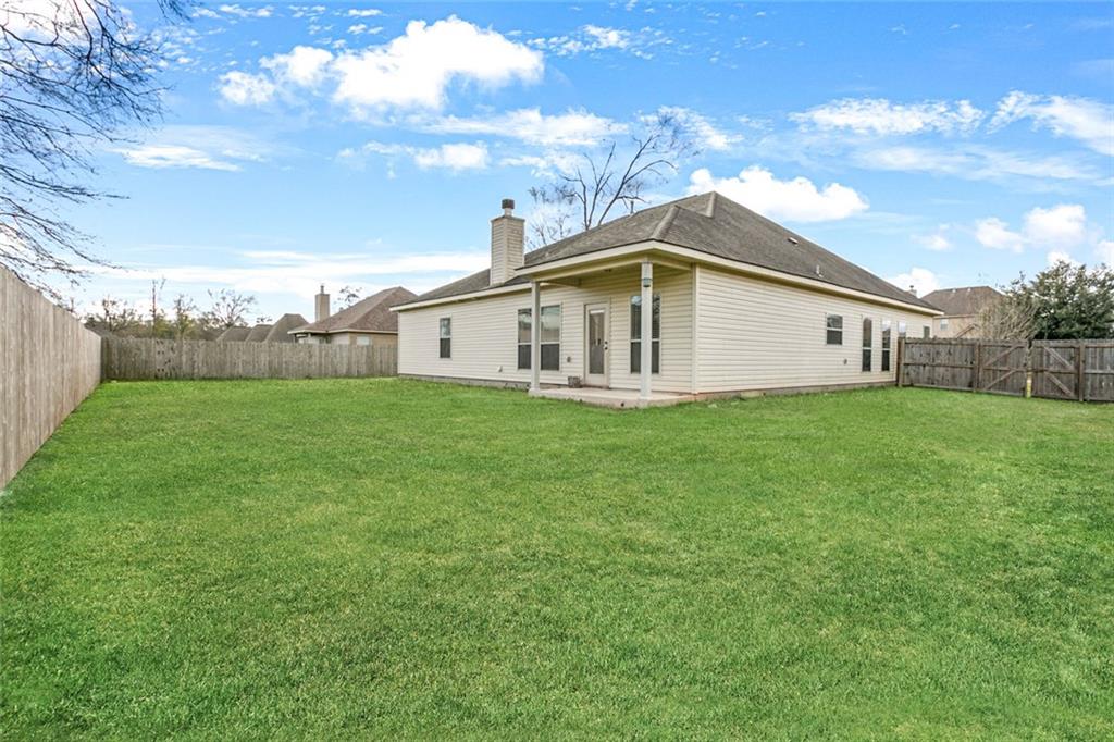 571 DAYBREAK Drive