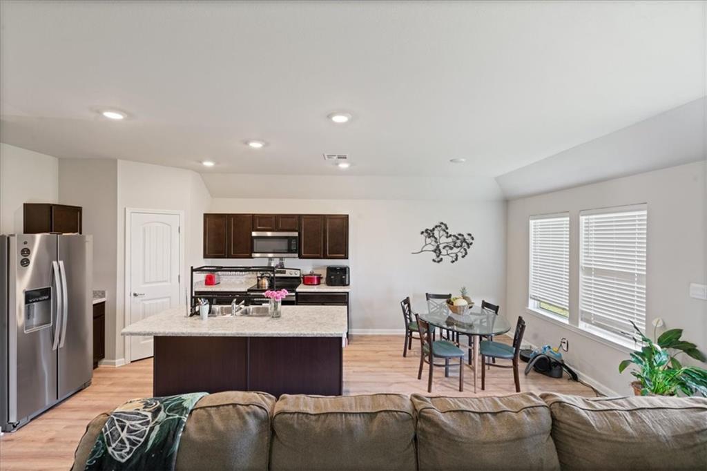 48471 RED FOX Drive