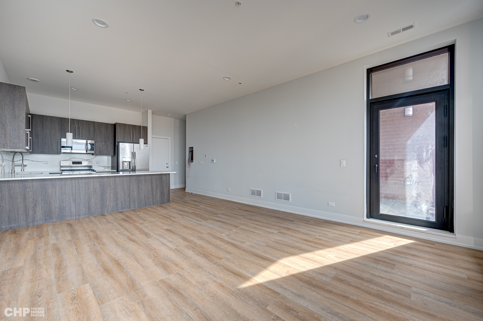 3114 N Ridgeway Avenue Unit: 203