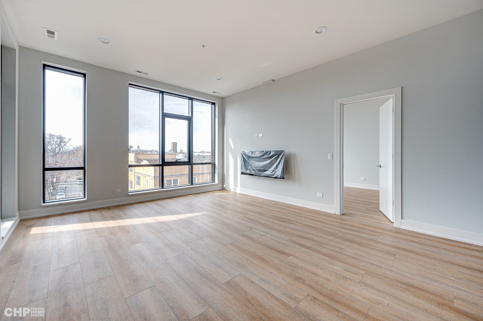 3114 N Ridgeway Avenue Unit: 203