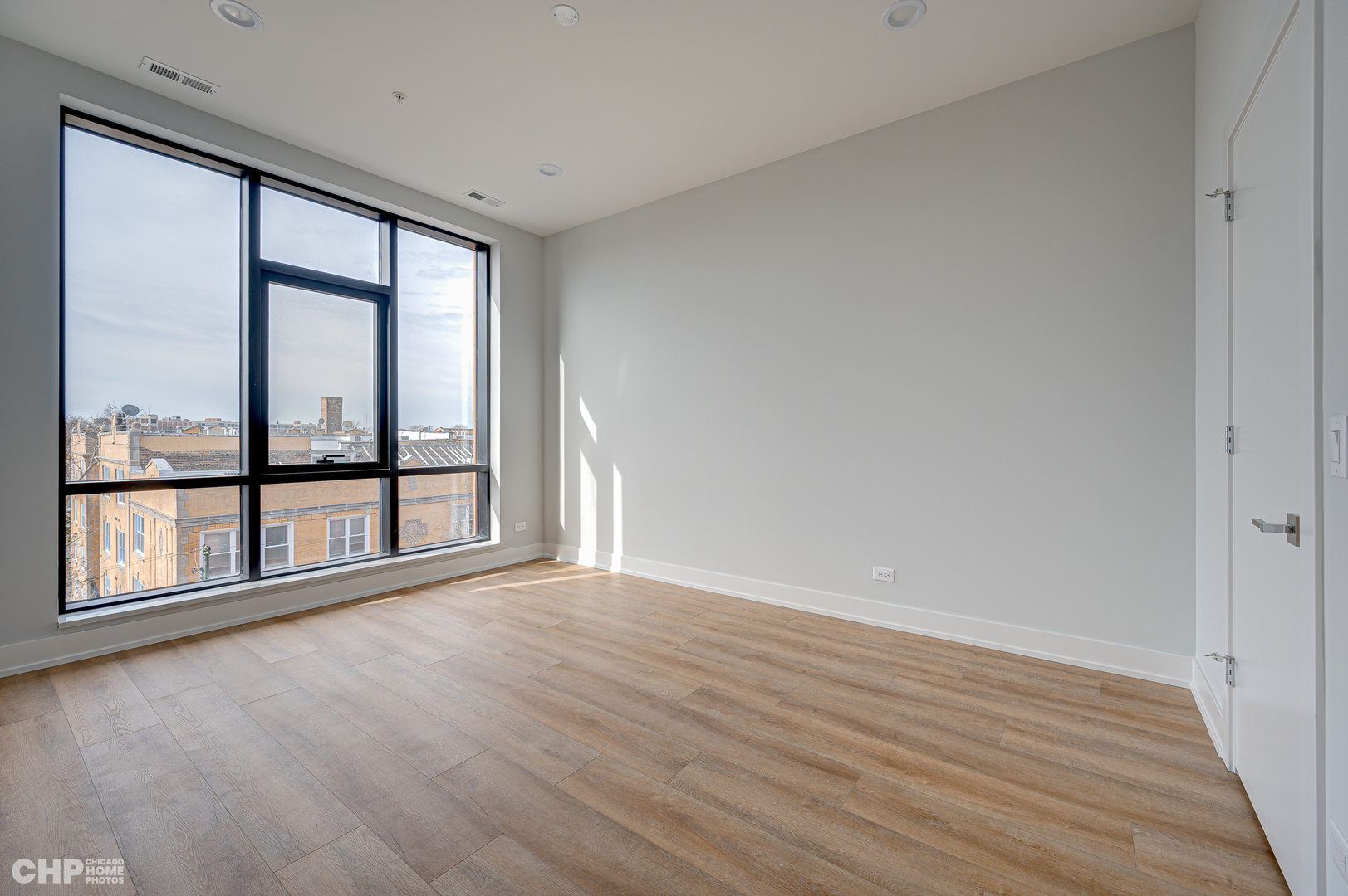 3114 N Ridgeway Avenue Unit: 203