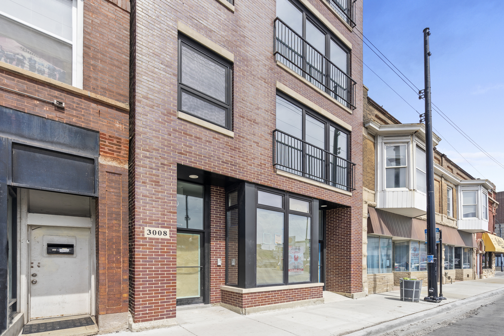 3008 W Belmont Avenue Unit: 2