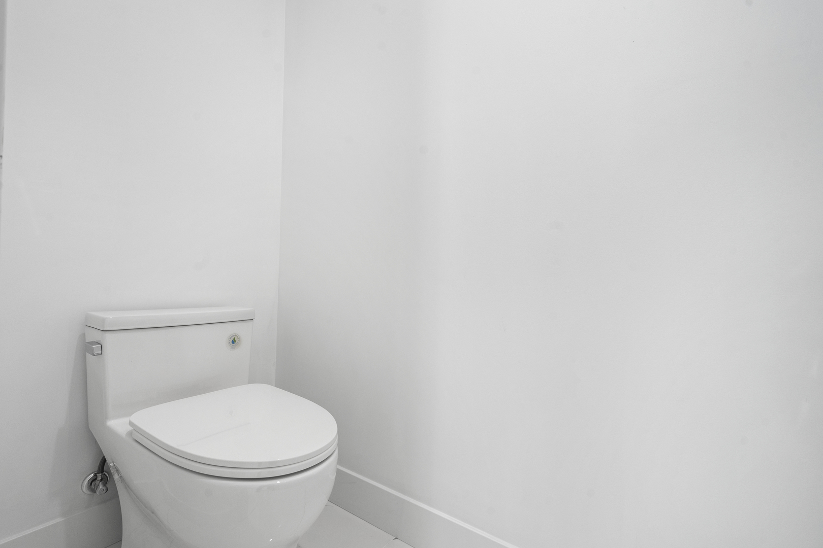 3008 W Belmont Avenue Unit: 2