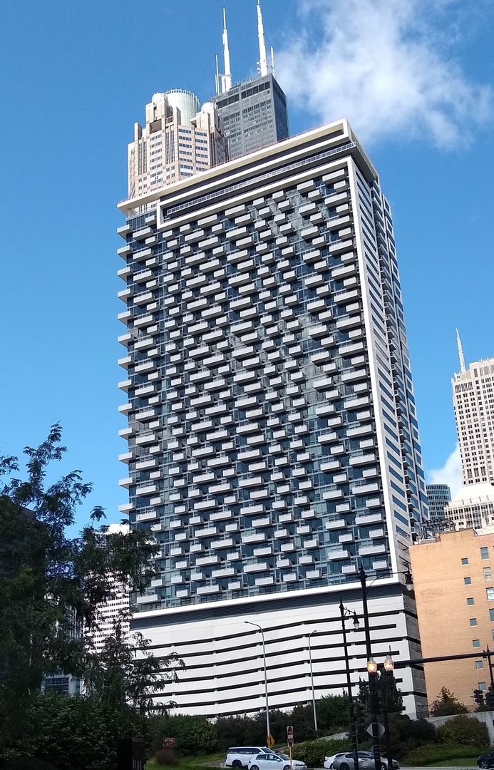 235 W VAN BUREN Street Unit: 2812