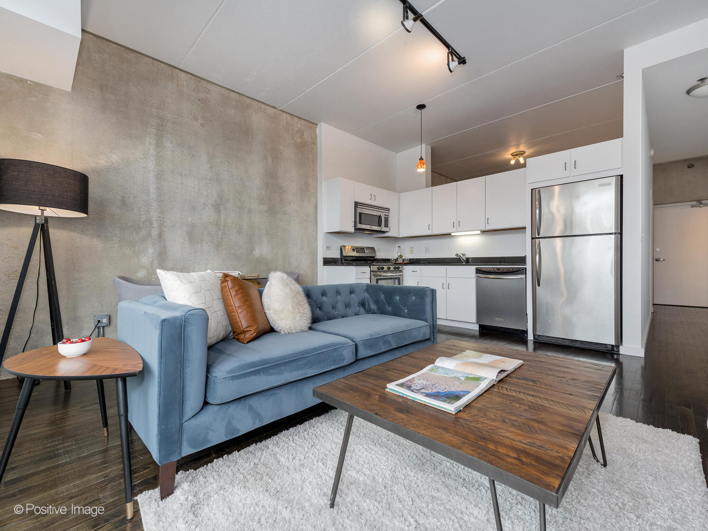 630 N Franklin Street Unit: 817