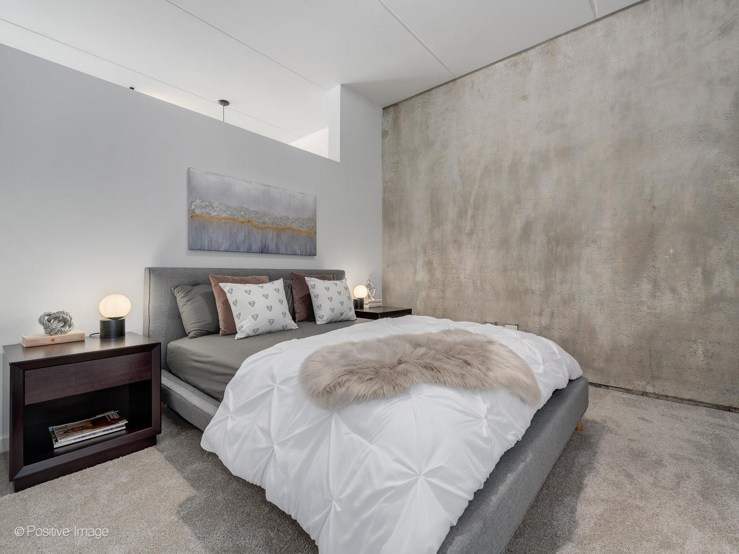 630 N Franklin Street Unit: 817