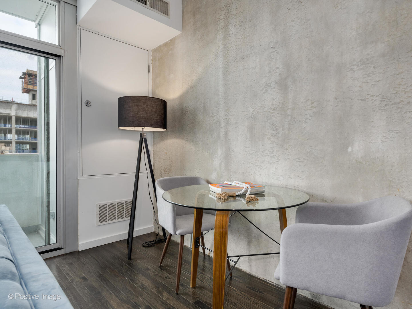 630 N Franklin Street Unit: 817