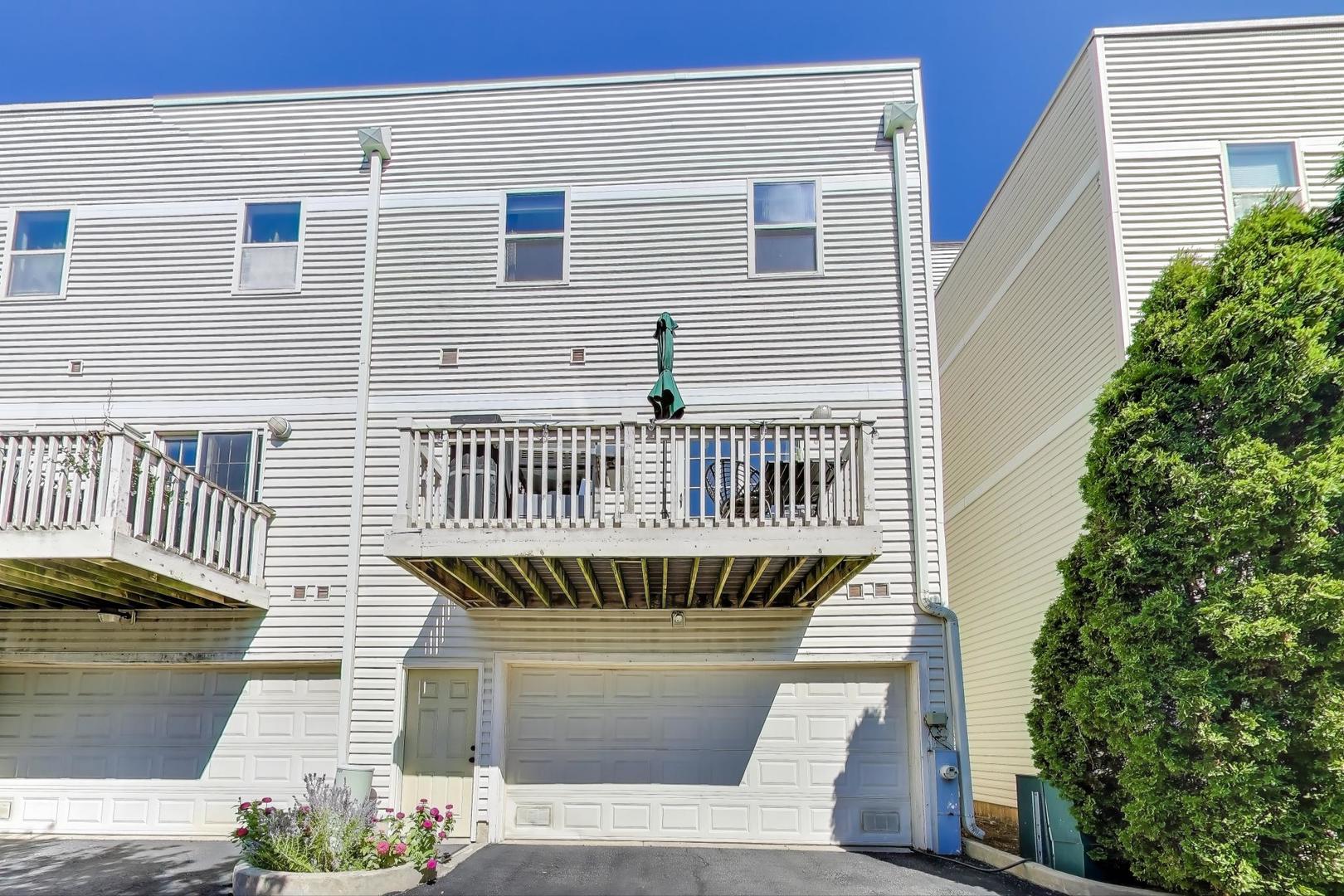 4525 W Irving Park Road