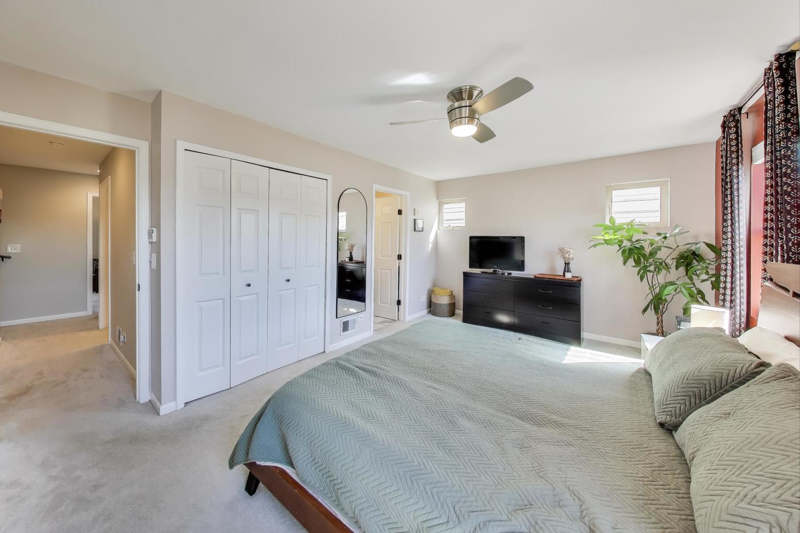 4525 W Irving Park Road