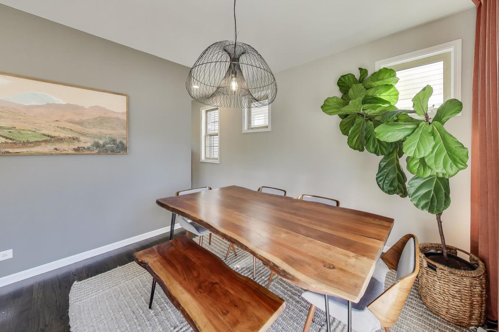 4525 W Irving Park Road