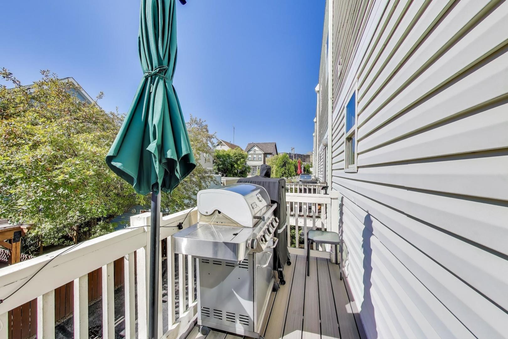 4525 W Irving Park Road