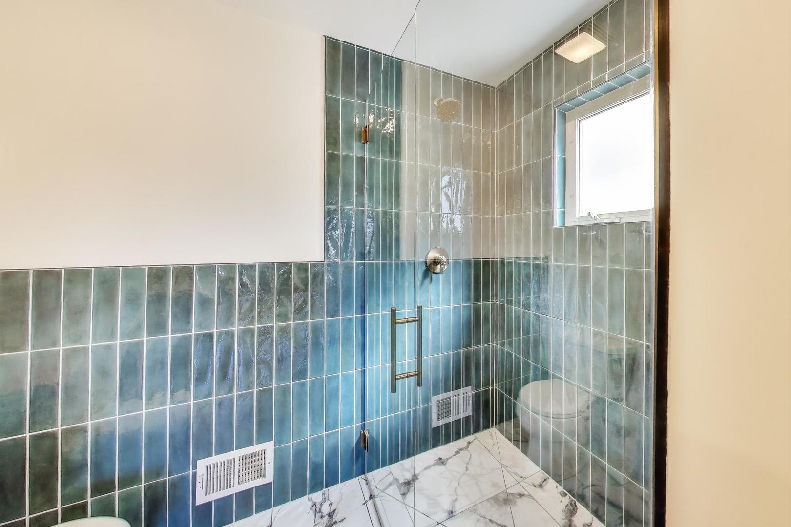 4525 W Irving Park Road