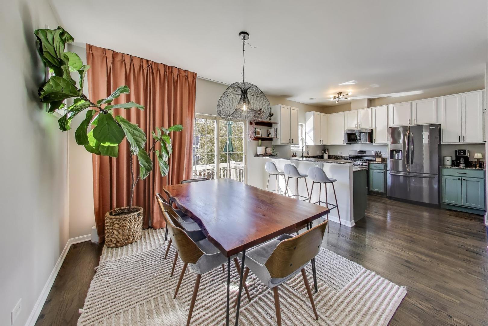 4525 W Irving Park Road