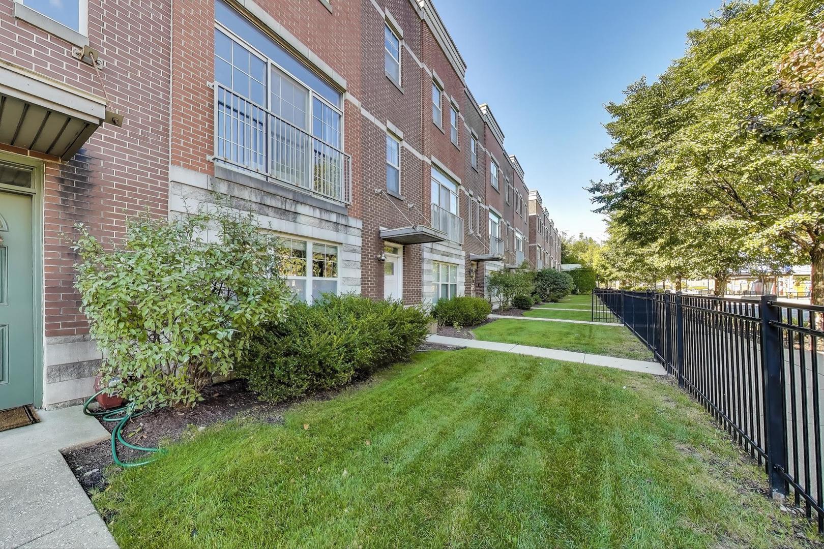 4525 W Irving Park Road