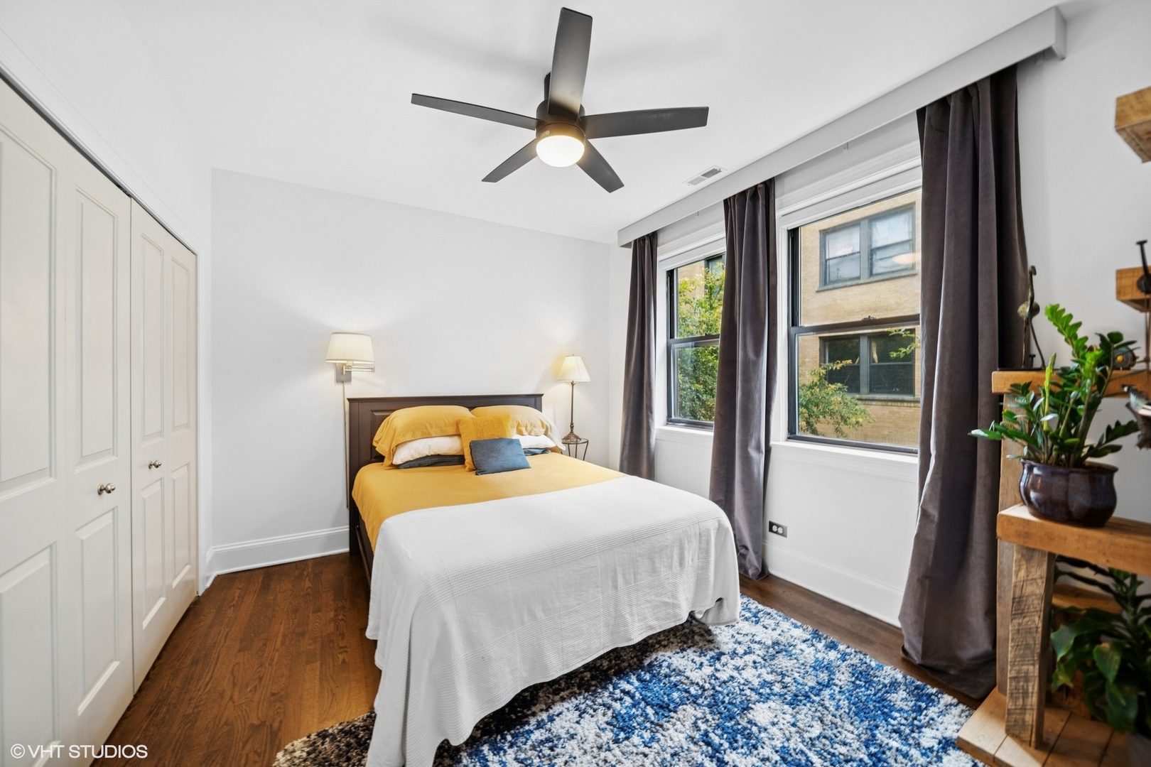 7639 N Greenview Avenue Unit: 1E