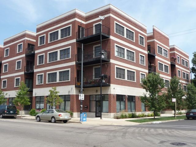 3705 N Kedzie Avenue Unit: 305