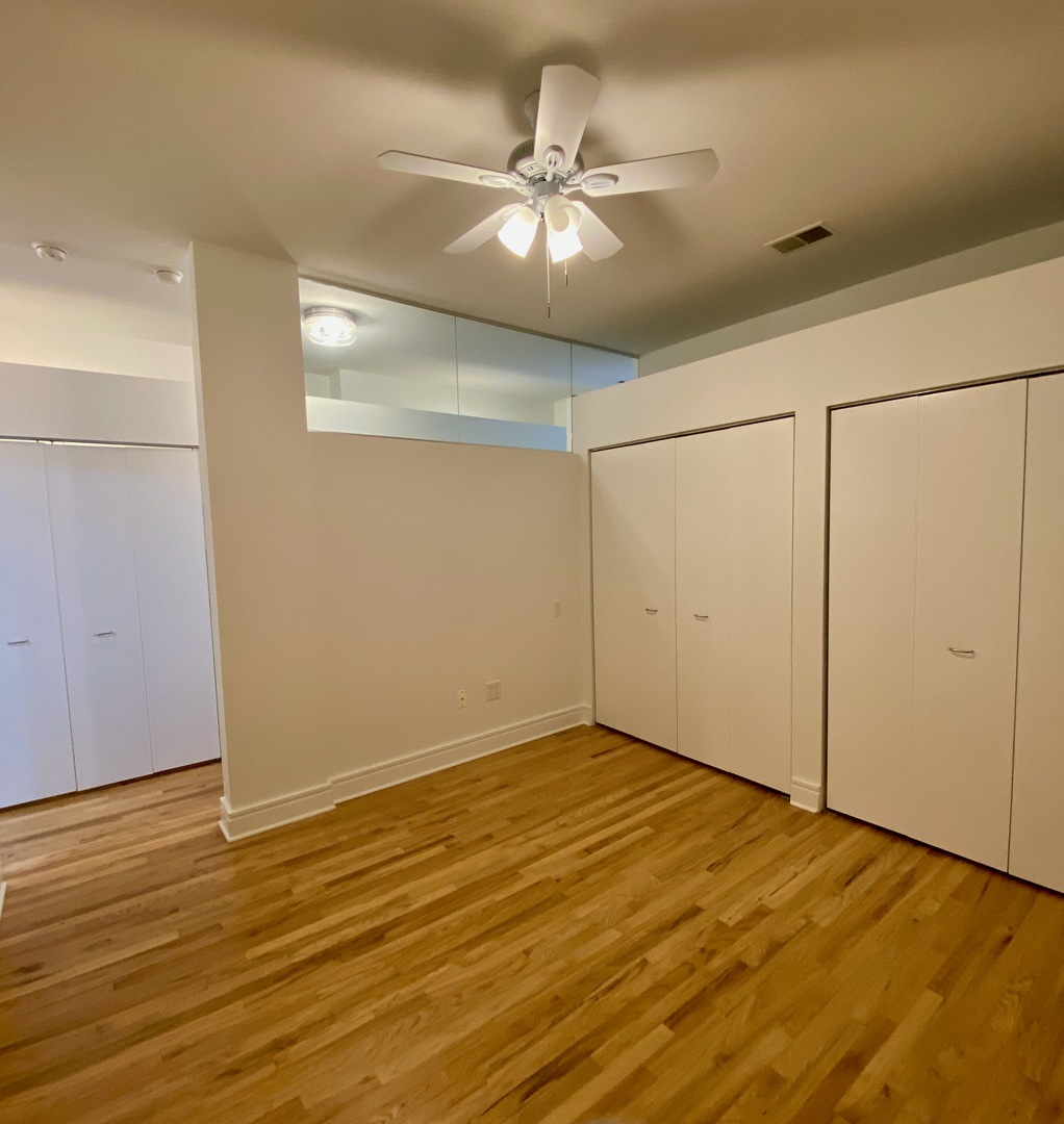212 W WASHINGTON Street Unit: 910