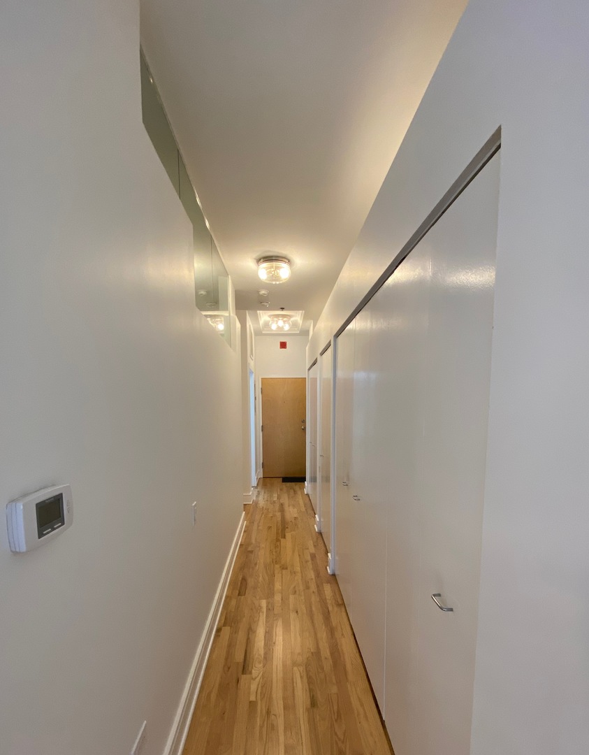 212 W WASHINGTON Street Unit: 910