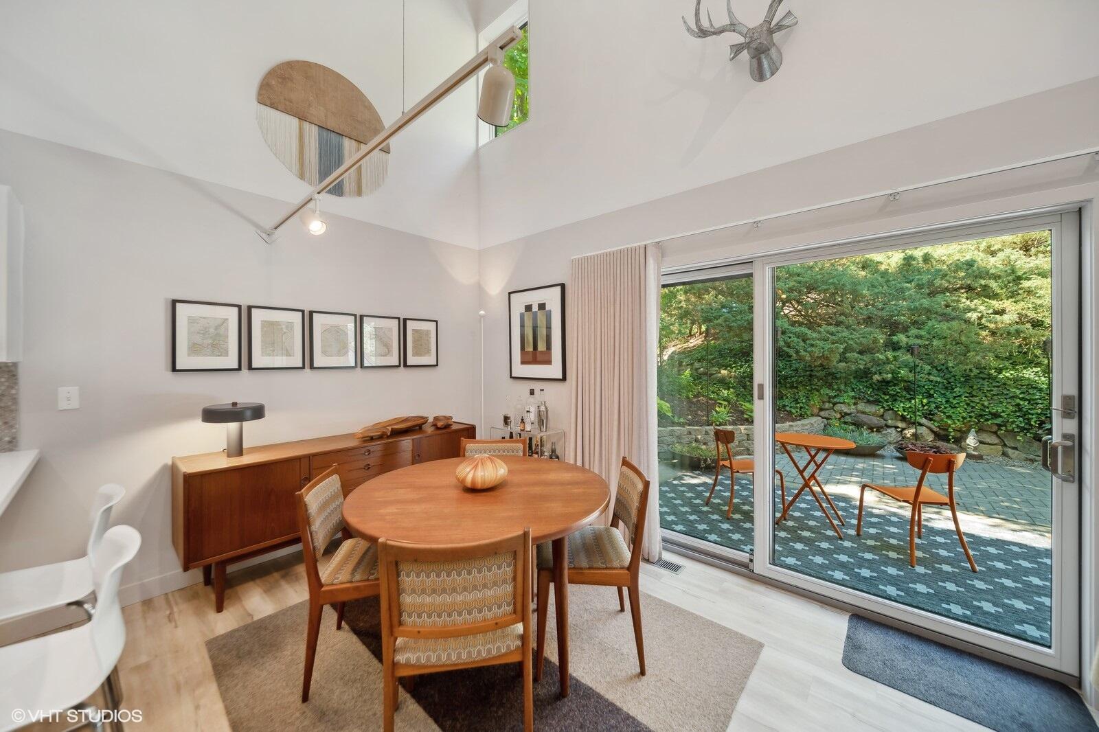 10 Karwick Glen Drive