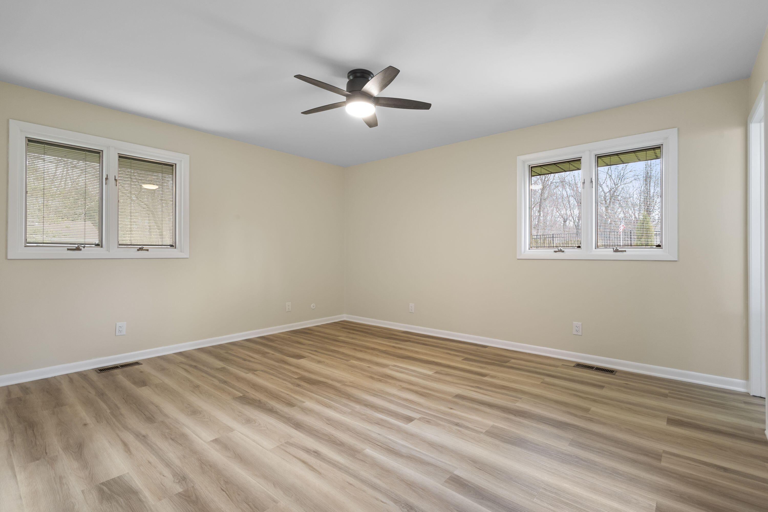 4087 N Sunset Lane