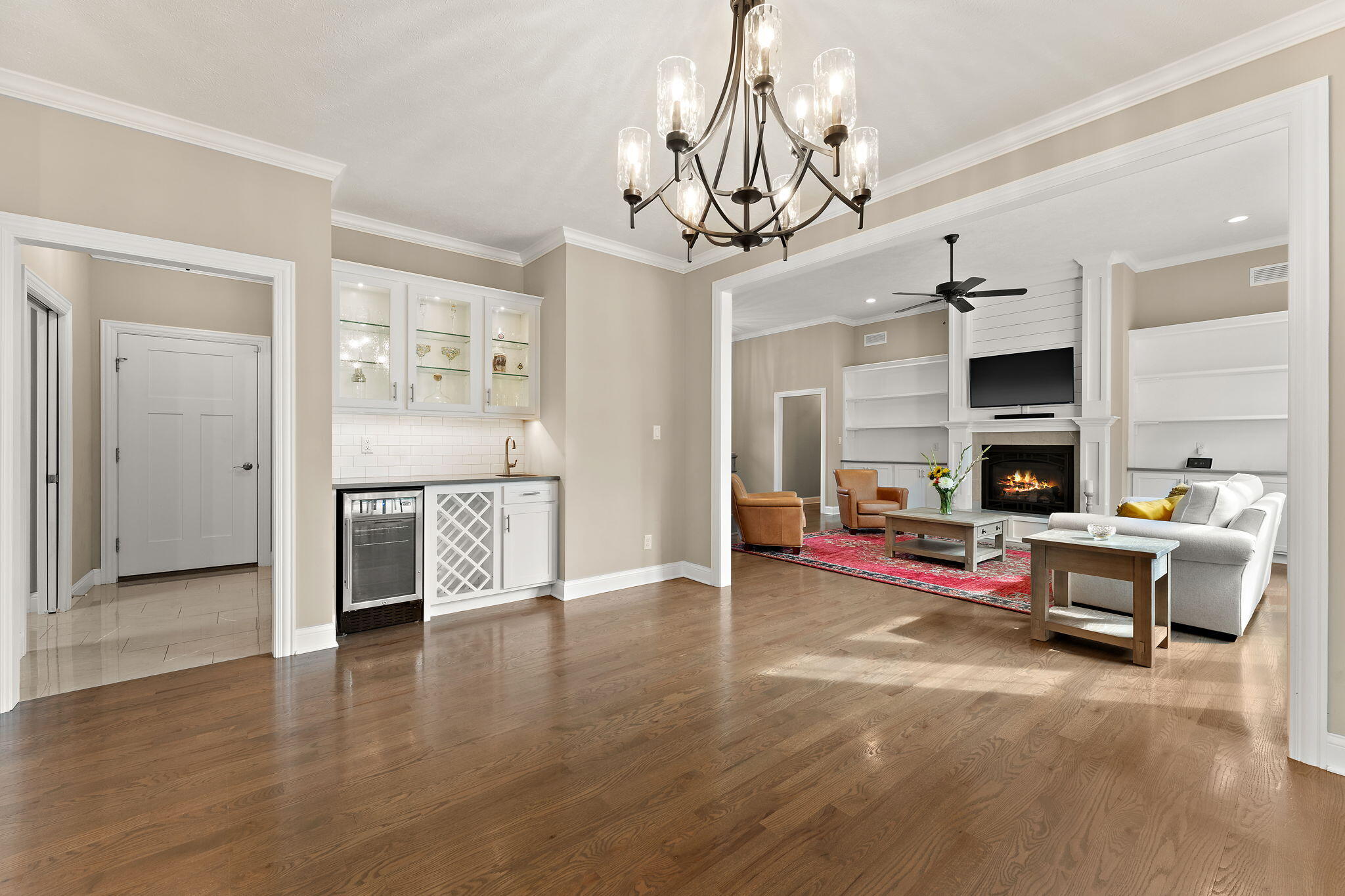 328 W Sedgewood Drive