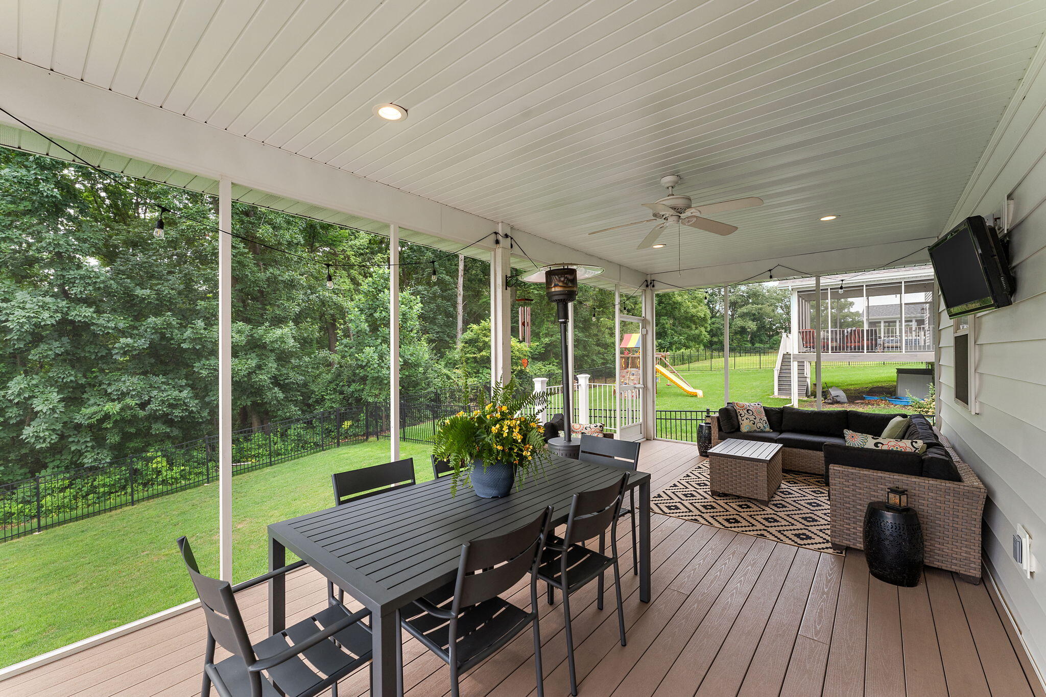 328 W Sedgewood Drive