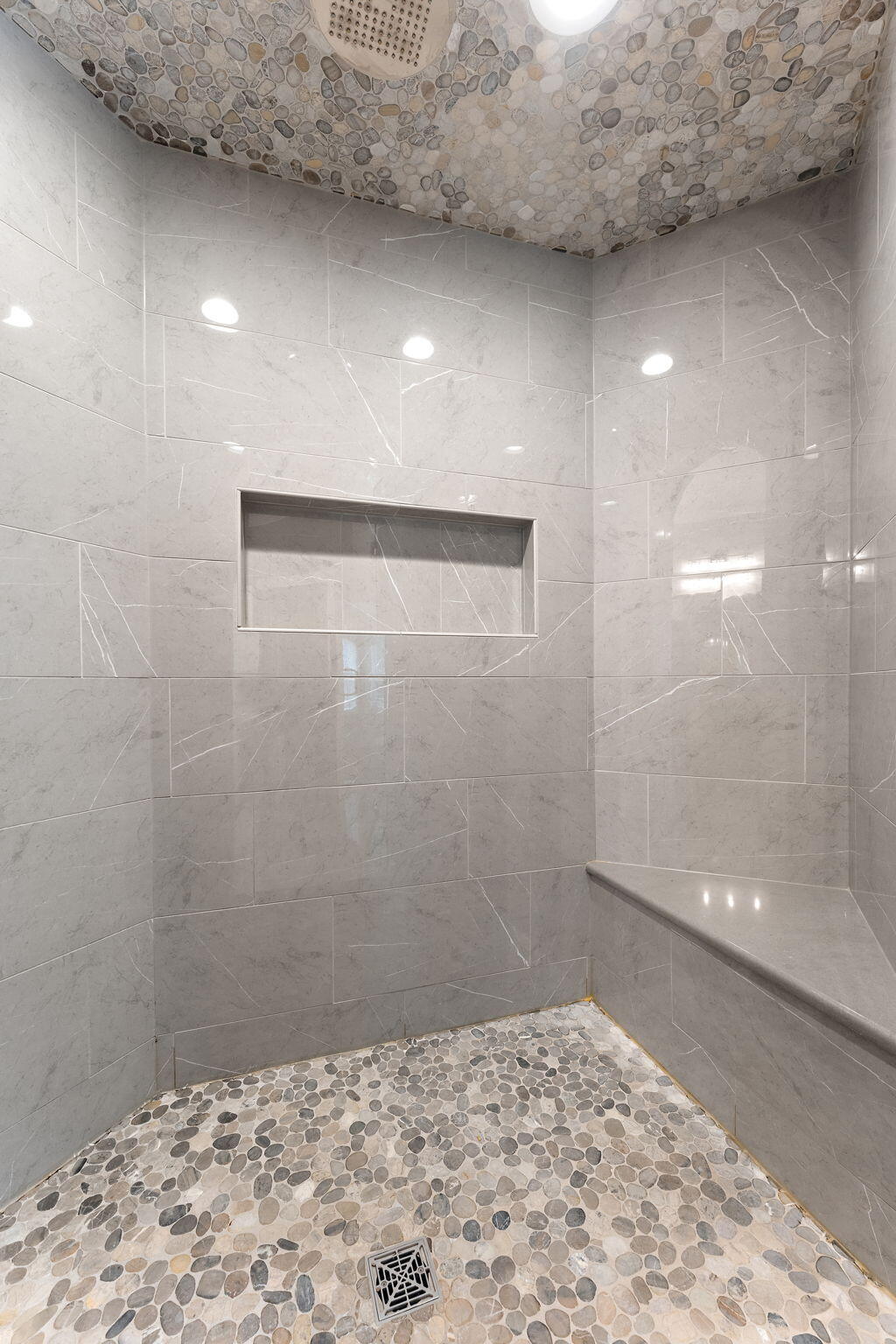 328 W Sedgewood Drive