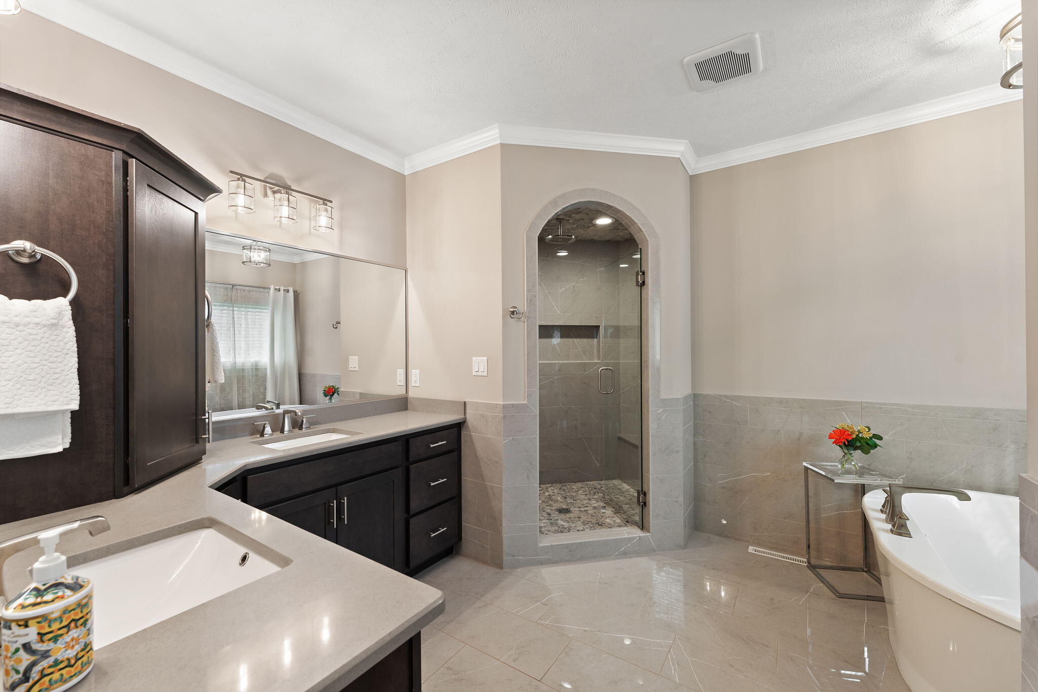 328 W Sedgewood Drive