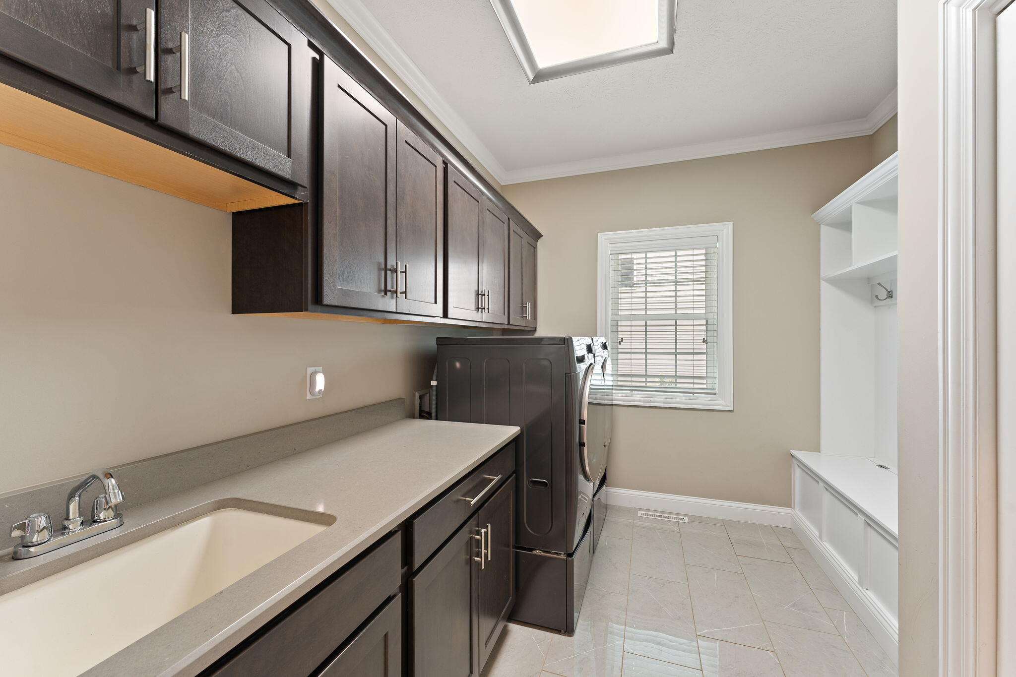 328 W Sedgewood Drive