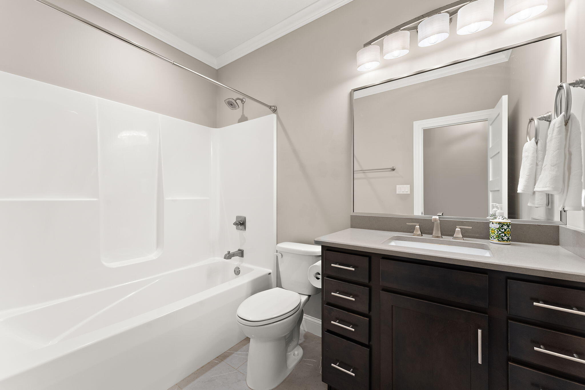 328 W Sedgewood Drive