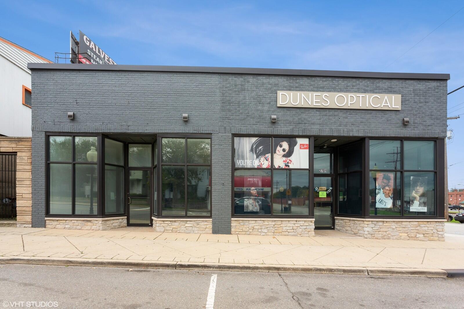 2701-03 Franklin Street