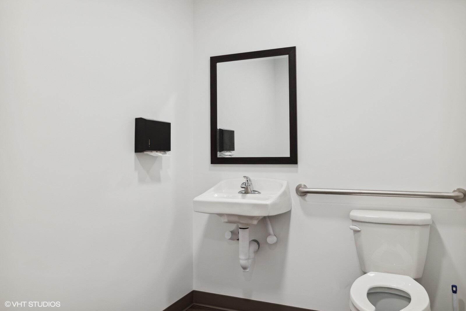 2701-03 Franklin Street