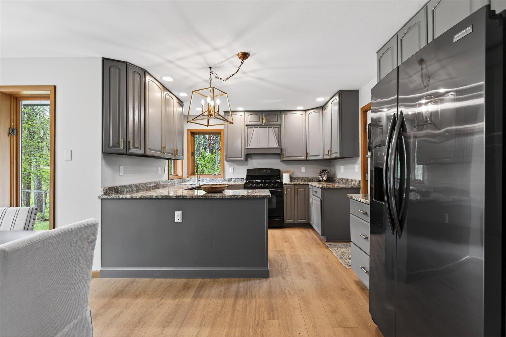 4012 N 525 W